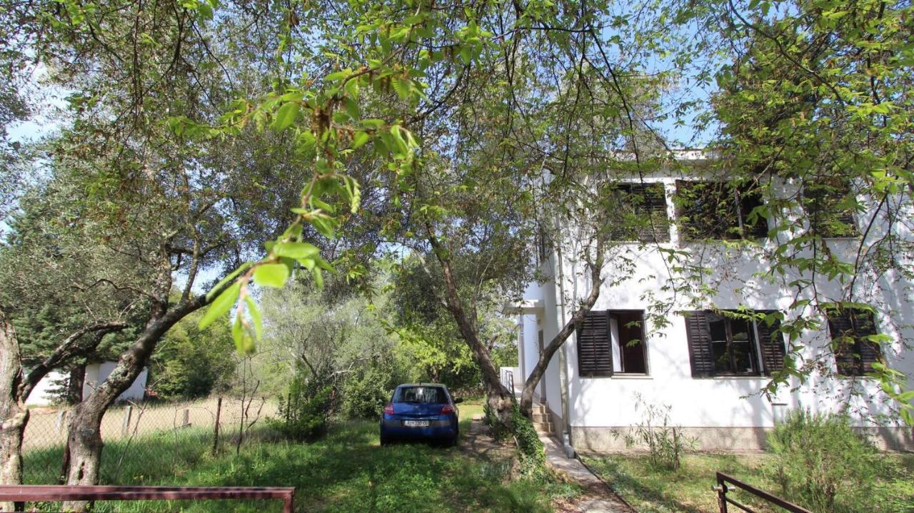 Apartment Gita Malinska Exterior photo